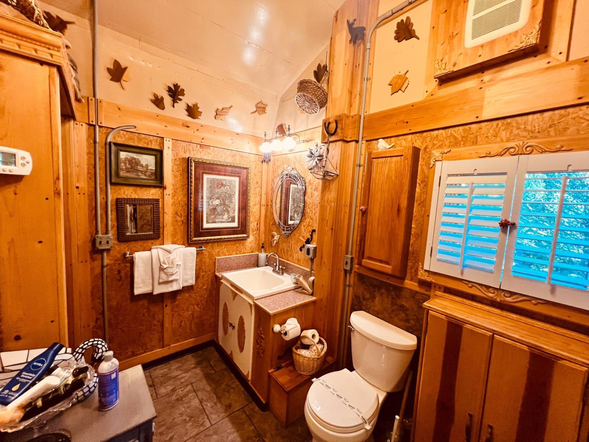 Вилла Tiny House, Wifi,Hot Tub,Secluded Cosby Экстерьер фото