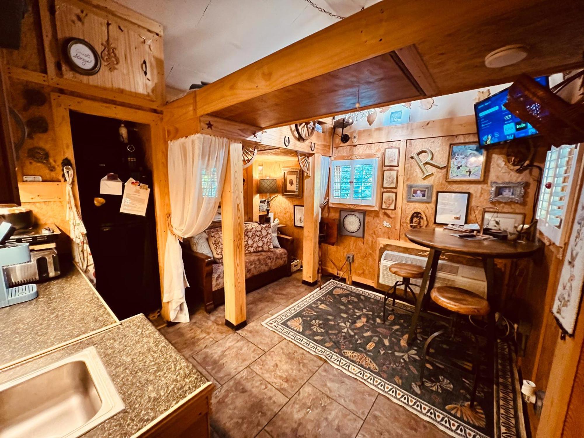 Вилла Tiny House, Wifi,Hot Tub,Secluded Cosby Экстерьер фото